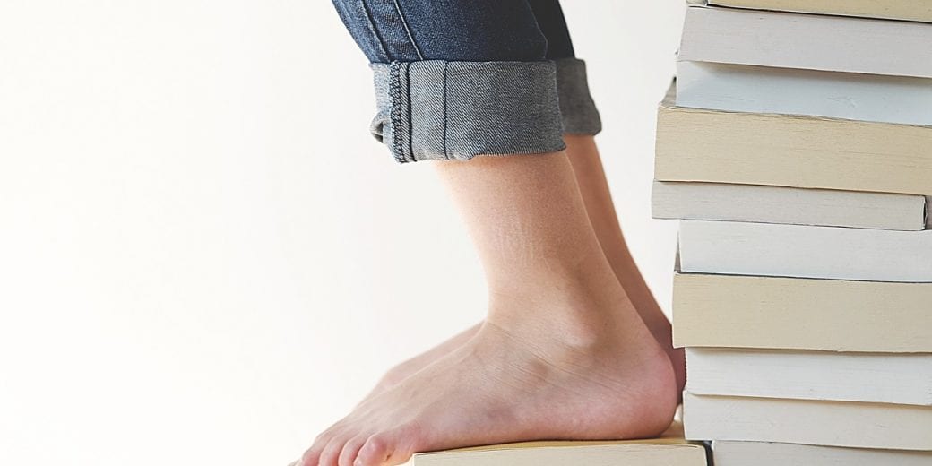 books-1841116_1920